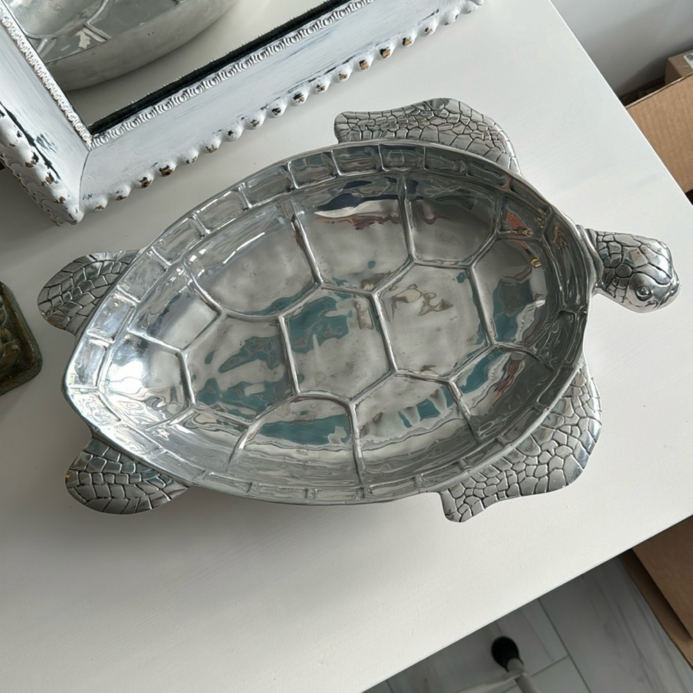 OCEAN Sea Turtle Large Bowl with Dust Bag